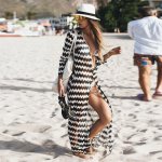 Women Wave Stripe Beach Dress Tunic 2019 Lace Crochet Bikini Cover Up Long Kaftan Sexy Summer Cardigan Beach Wear Robe de Plage 